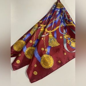 Burgundy/Gold/Blue scarf.